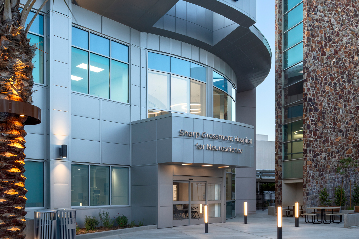 Sharp Grossmont Hospital for Neuroscience - Mascari Dinh Architects